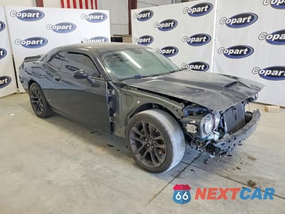 Czwarte zdjęcie samochodu z boku: 2019 DODGE CHALLENGER R VIN:2C3CDZFJXKH723850 - miniatura