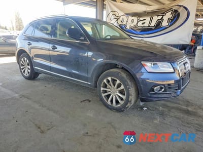 Czwarte zdjęcie samochodu z boku: 2015 AUDI Q5 PREMIUM PLUS VIN:WA1LFAFP5FA018366 - miniatura