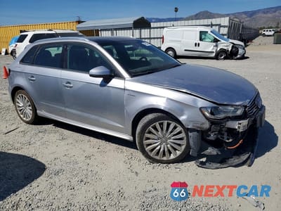 Czwarte zdjęcie samochodu z boku: 2016 AUDI A3 E-TRON PREMIUM VIN:WAUUPBFF2GA086224 - miniatura
