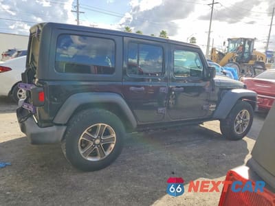 Trzecie zdjęcie samochodu z tyłu: 2019 JEEP WRANGLER UNLIMITED SPORT VIN:1C4HJXDG8KW533262 - miniatura