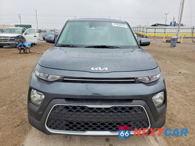 Piąte zdjęcie samochodu w środku: 2022 KIA SOUL LX VIN:KNDJ23AU2N7828289 - miniatura