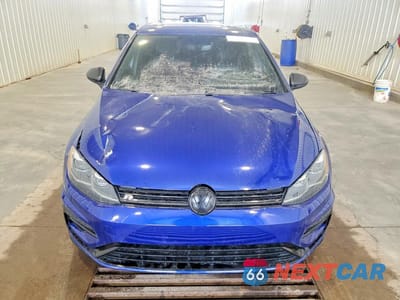 Piąte zdjęcie samochodu w środku: 2019 VOLKSWAGEN GOLF R VIN:WVWWA7AU0KW118468 - miniatura
