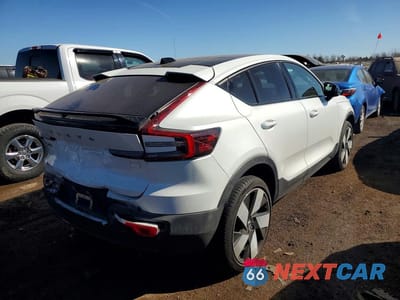 Trzecie zdjęcie samochodu z tyłu: 2024 VOLVO C40 RECHARGE PLUS VIN:YV4ER3GL5R2100249 - miniatura