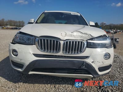 Piąte zdjęcie samochodu w środku: 2017 BMW X3 XDRIVE28I VIN:5UXWX9C53H0T02068 - miniatura
