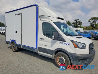 Czwarte zdjęcie samochodu z boku: 2021 FORD TRANSIT DELIVERY TRUCK VIN:1FDBW5Z87MKA80044 - miniatura