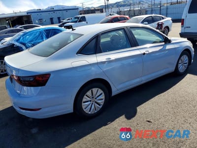 Trzecie zdjęcie samochodu z tyłu: 2019 VOLKSWAGEN JETTA S VIN:3VWC57BU1KM088738 - miniatura