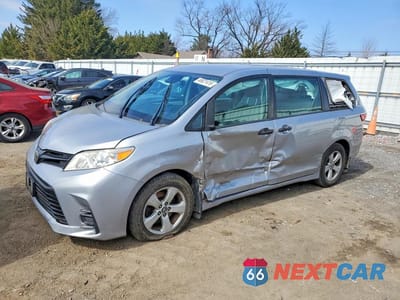 2018 TOYOTA SIENNA L 7-PASSENGER 5TDZZ3DC2JS963189 - główne zdjęcie licytacji z USA - miniatura