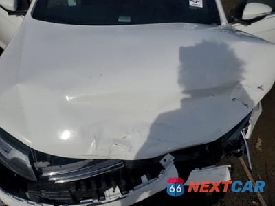 Zdjęcie 11 z 12 samochodu: 2014 VOLKSWAGEN EOS KOMFORT VIN:WVWBW8AH3EV005634 - miniatura