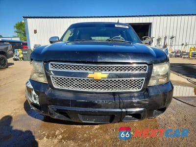 Piąte zdjęcie samochodu w środku: 2009 CHEVROLET SUBURBAN C1500 LTZ VIN:1GNFC36J69J110889 - miniatura