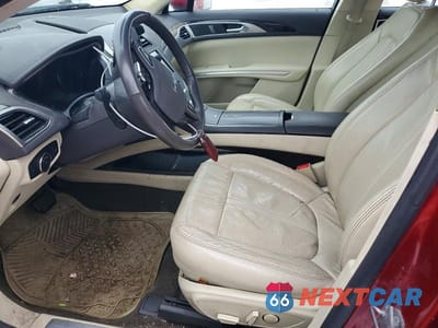 Zdjęcie 7 z 12 samochodu: 2013 LINCOLN MKZ VIN:3LN6L2J99DR819620 - miniatura