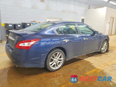 Trzecie zdjęcie samochodu z tyłu: 2010 NISSAN MAXIMA 3.5 S VIN:1N4AA5AP1AC873532 - miniatura