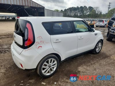 Trzecie zdjęcie samochodu z tyłu: 2018 KIA SOUL + VIN:KNDJP3A55J7901062 - miniatura