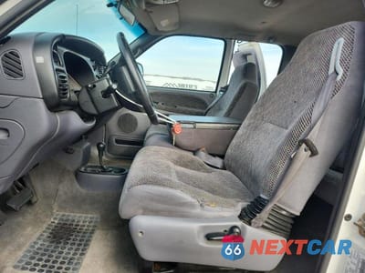 Zdjęcie 7 z 12 samochodu: 2001 DODGE RAM 1500 VIN:3B7HF13YX1M552953 - miniatura