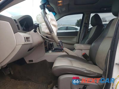 Zdjęcie 7 z 12 samochodu: 2008 JEEP GRAND CHEROKEE LIMITED VIN:1J8HR58N68C162532 - miniatura