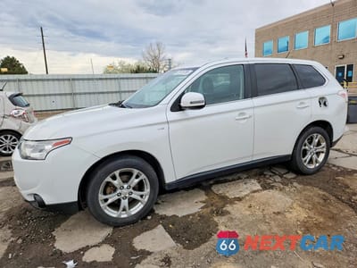 2014 MITSUBISHI OUTLANDER GT JA4JZ4AX2EZ007817 - główne zdjęcie licytacji z USA - miniatura