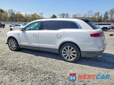Drugie zdjęcie samochodu z przodu: 2010 LINCOLN MKT VIN:2LMHJ5FR6ABJ04754 - miniatura