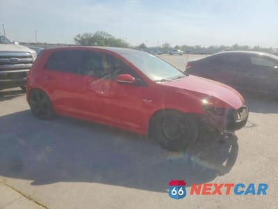 Czwarte zdjęcie samochodu z boku: 2015 VOLKSWAGEN GTI VIN:3VW5T7AU2FM024875 - miniatura