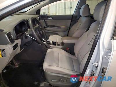 Zdjęcie 7 z 13 samochodu: 2019 KIA SPORTAGE LX VIN:KNDPMCAC6K7613408 - miniatura
