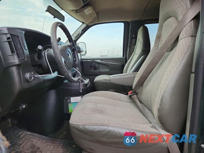 Zdjęcie 7 z 14 samochodu: 2009 CHEVROLET EXPRESS G3500 VIN:1GAHG39K791162406 - miniatura