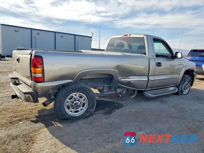 Trzecie zdjęcie samochodu z tyłu: 2001 GMC SIERRA C2500 HEAVY DUTY VIN:1GTHC24U31Z288919 - miniatura