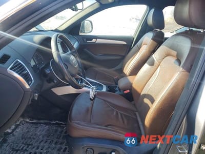 Zdjęcie 7 z 12 samochodu: 2013 AUDI Q5 4DR AWD VIN:WA1LFCFP0DA051400 - miniatura