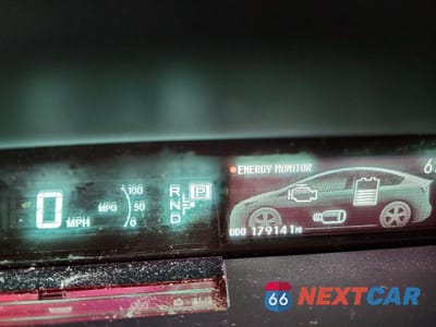 Zdjęcie 9 z 12 samochodu: 2015 TOYOTA PRIUS TWO VIN:JTDKN3DU9F1995888 - miniatura