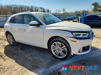 Czwarte zdjęcie samochodu z boku: 2018 AUDI Q5 PREMIUM PLUS VIN:WA1BNAFY0J2002523 - miniatura