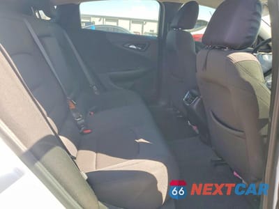 Zdjęcie 10 z 12 samochodu: 2021 CHEVROLET MALIBU LT VIN:1G1ZD5ST1MF051731 - miniatura