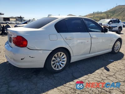 Trzecie zdjęcie samochodu z tyłu: 2009 BMW 328 I SULEV VIN:WBAPH57519NM33815 - miniatura