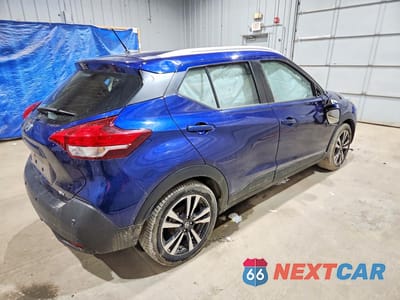 Trzecie zdjęcie samochodu z tyłu: 2020 NISSAN KICKS SV VIN:3N1CP5CV8LL491120 - miniatura