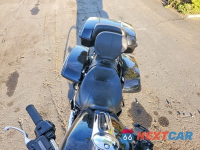 Piąte zdjęcie samochodu w środku: 2023 HARLEY-DAVIDSON FLHX VIN:1HD1KBC19PB622835 - miniatura