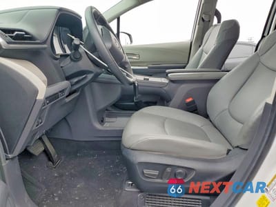 Zdjęcie 7 z 12 samochodu: 2024 TOYOTA SIENNA XLE 8-PASSENGER VIN:5TDYRKEC8RS198960 - miniatura