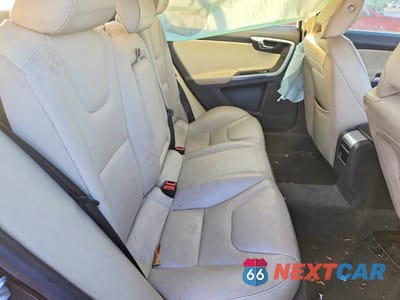 Zdjęcie 10 z 11 samochodu: 2018 VOLVO S60 PREMIER VIN:LYV402HK7JB173733 - miniatura