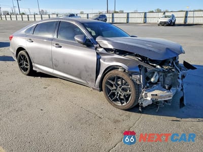 Czwarte zdjęcie samochodu z boku: 2018 HONDA ACCORD SPORT VIN:1HGCV2F36JA031391 - miniatura