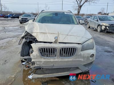 Piąte zdjęcie samochodu w środku: 2013 BMW X1 XDRIVE28I VIN:WBAVL1C52DVR86311 - miniatura
