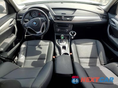 Zdjęcie 8 z 13 samochodu: 2013 BMW X1 SDRIVE28I VIN:WBAVM1C56DVW43658 - miniatura