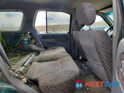 Zdjęcie 11 z 13 samochodu: 2000 NISSAN XTERRA XE-V6 VIN:5N1ED28Y5YC545486 - miniatura