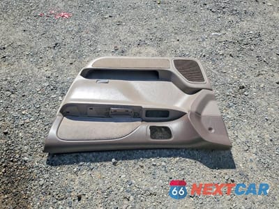 Zdjęcie 13 z 14 samochodu: 2000 TOYOTA SIENNA LE VIN:4T3ZF13C5YU254666 - miniatura