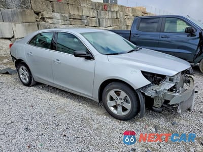 Czwarte zdjęcie samochodu z boku: 2015 CHEVROLET MALIBU LS VIN:1G11B5SLXFU148377 - miniatura