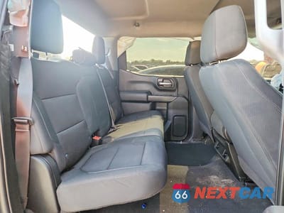 Zdjęcie 10 z 12 samochodu: 2021 CHEVROLET SILVERADO K1500 TRAIL BOSS CUSTOM VIN:3GCPYCEF2MG383740 - miniatura