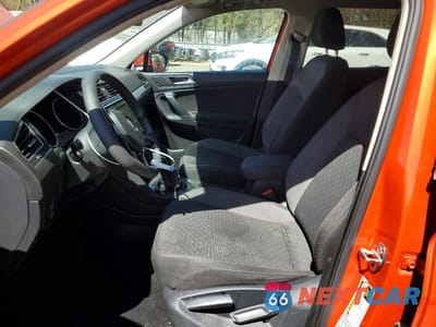 Zdjęcie 7 z 12 samochodu: 2018 VOLKSWAGEN TIGUAN S VIN:3VV0B7AX5JM112243 - miniatura