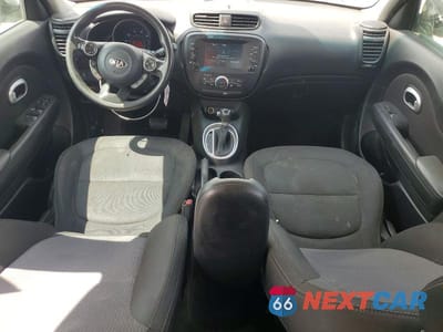 Zdjęcie 8 z 11 samochodu: 2018 KIA SOUL + VIN:KNDJP3A54J7611427 - miniatura