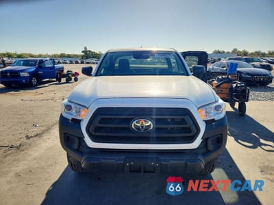 Piąte zdjęcie samochodu w środku: 2022 TOYOTA TACOMA SR VIN:3TYRX5GNXNT048809 - miniatura
