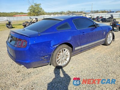 Trzecie zdjęcie samochodu z tyłu: 2013 FORD MUSTANG VIN:1ZVBP8AM7D5255206 - miniatura