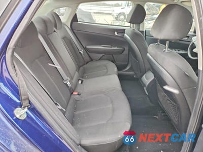 Zdjęcie 10 z 12 samochodu: 2019 KIA OPTIMA LX VIN:5XXGT4L32KG317007 - miniatura