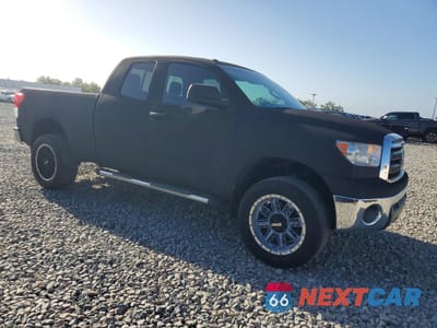 Czwarte zdjęcie samochodu z boku: 2010 TOYOTA TUNDRA GRADE VIN:5TFRY5F17AX095176 - miniatura