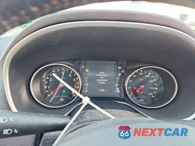 Zdjęcie 9 z 13 samochodu: 2018 JEEP COMPASS LIMITED VIN:3C4NJDCB1JT113371 - miniatura