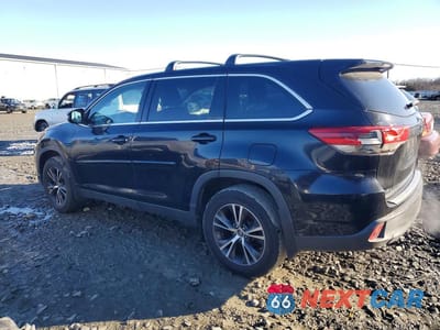 Drugie zdjęcie samochodu z przodu: 2019 TOYOTA HIGHLANDER LE VIN:5TDBZRFH2KS921913 - miniatura