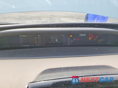 Zdjęcie 9 z 13 samochodu: 2018 TOYOTA PRIUS TWO VIN:JTDKBRFU9J3059596 - miniatura