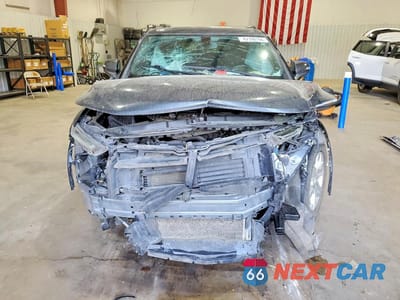 Piąte zdjęcie samochodu w środku: 2019 CHEVROLET BLAZER 3LT VIN:3GNKBDRS2KS631804 - miniatura